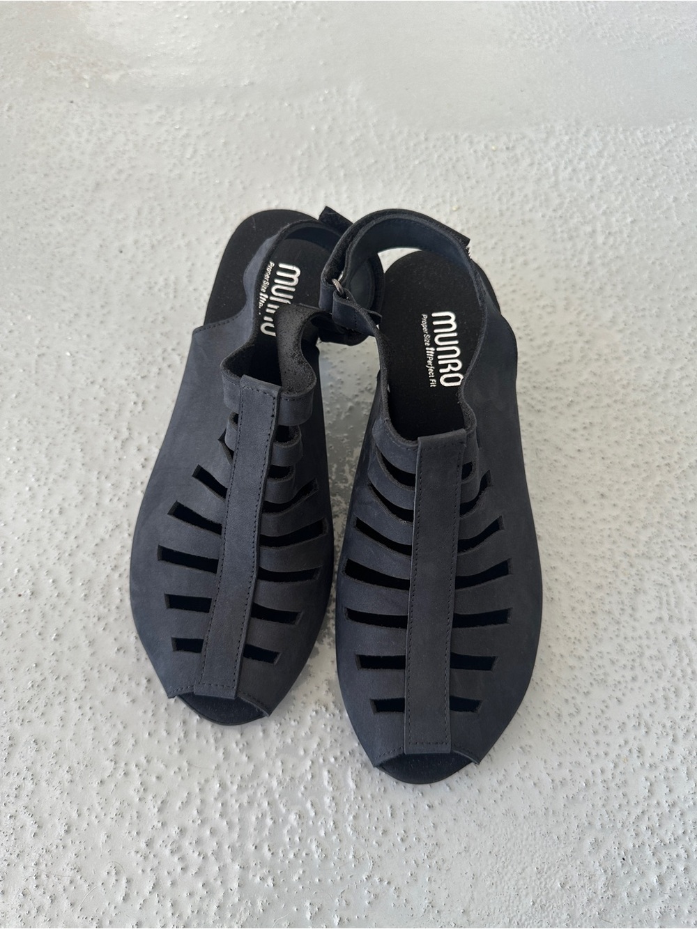 Munro Black Suede Leather Cutout Slingback Sandals - Women's